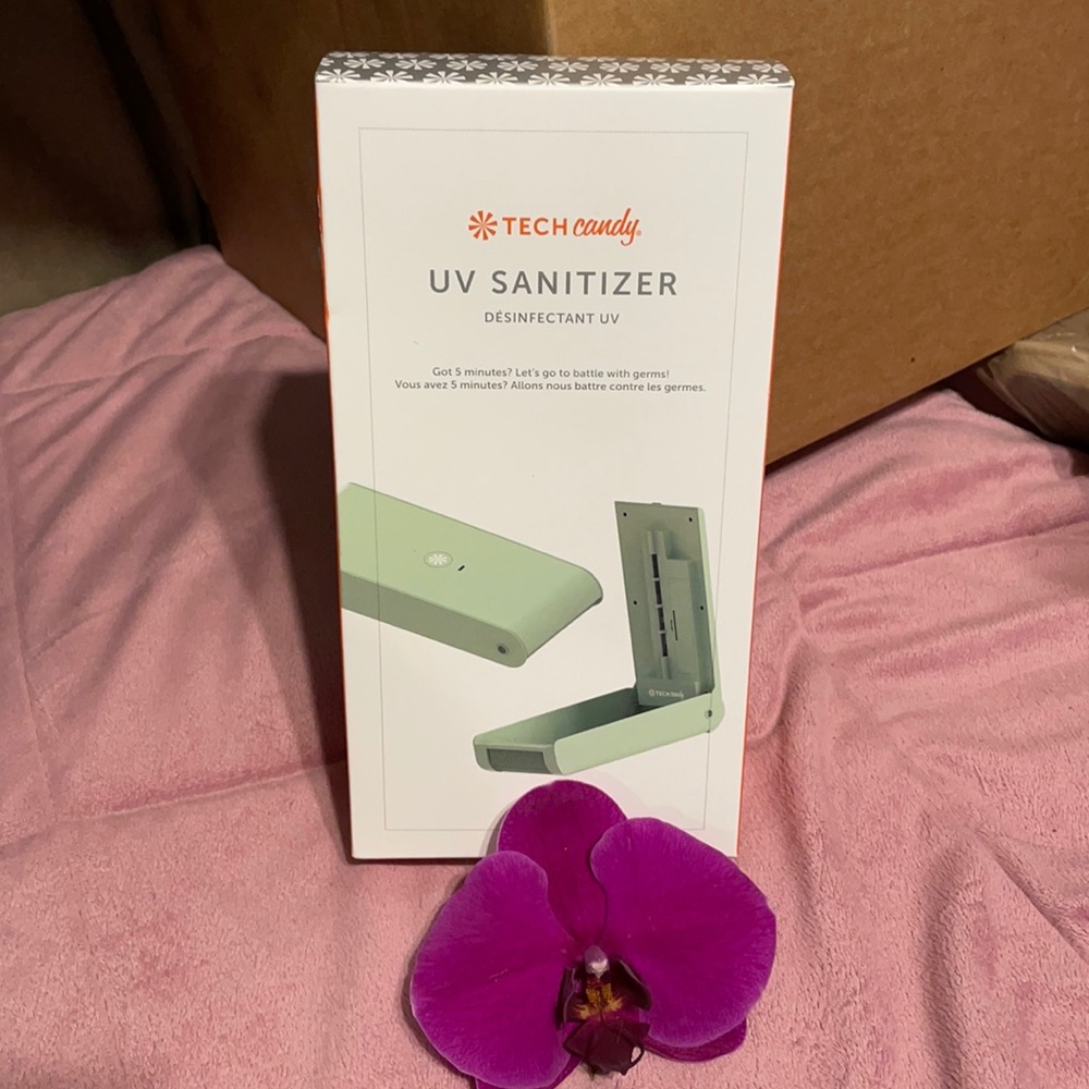 NWT Tech Candy UV Sanitizer, mint green 💚💚💚